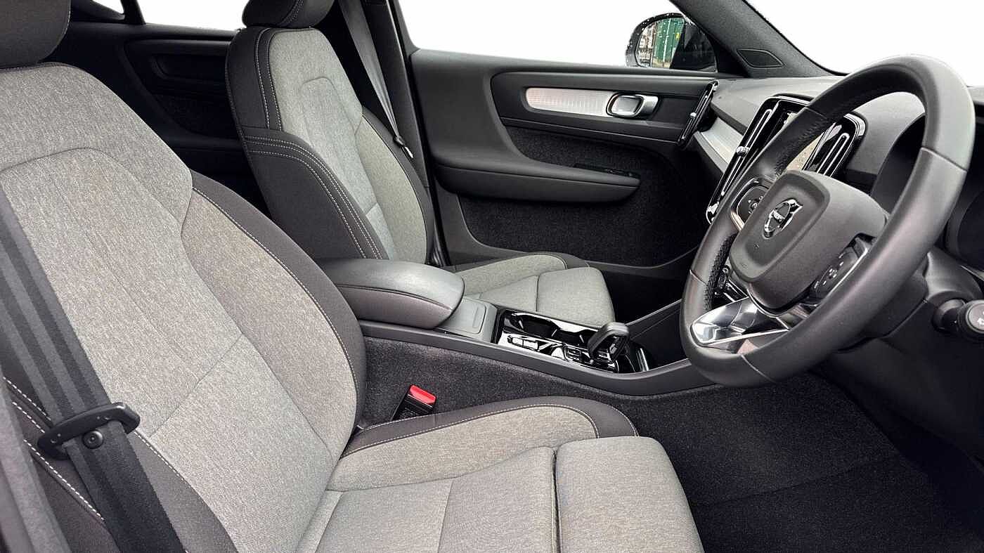 Used Volvo XC40 2023 for sale - 76676411: Photo 9