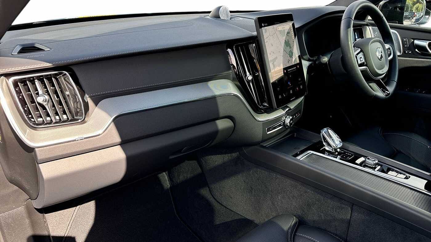 Used Volvo XC60 2025 for sale - 76679059: Photo 4