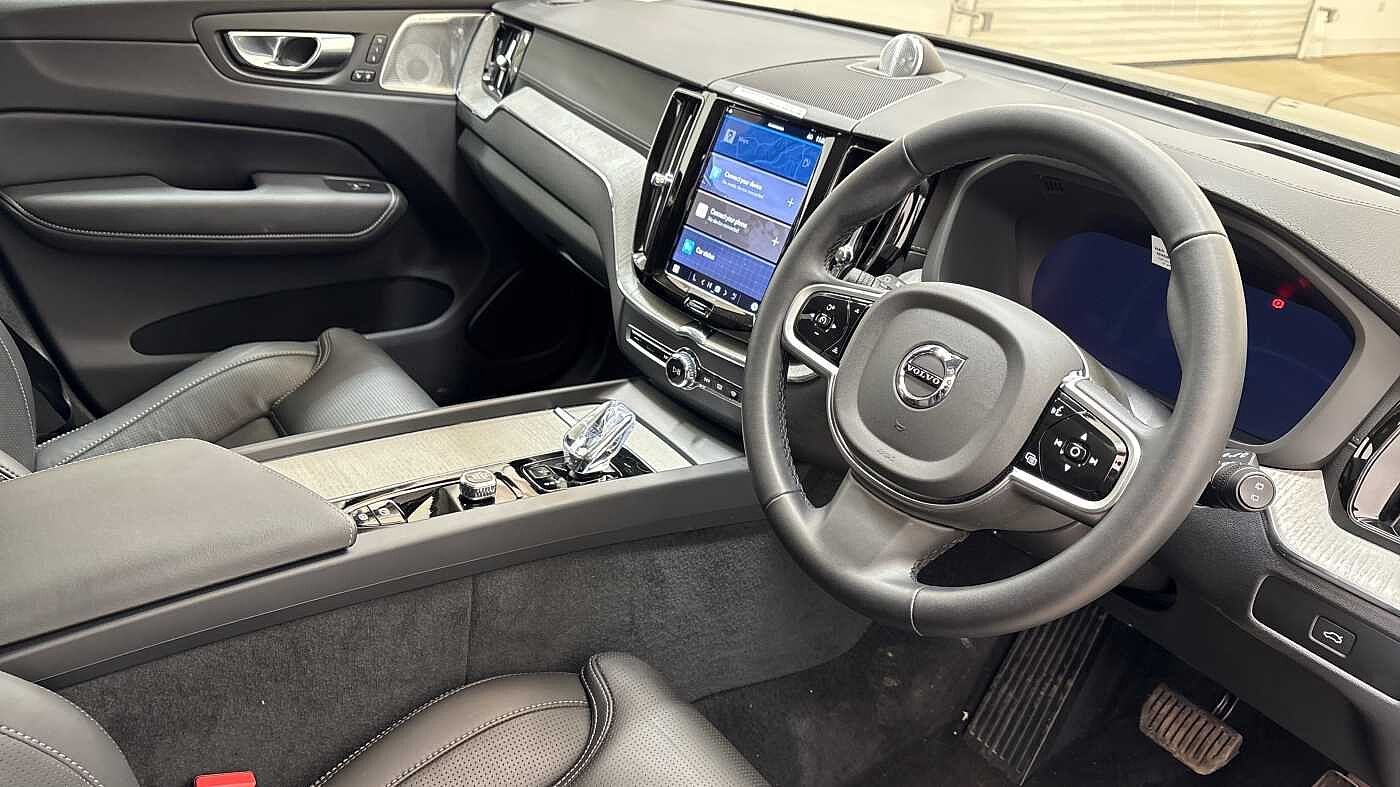 Used Volvo XC60 2025 for sale - 76891518: Photo 9