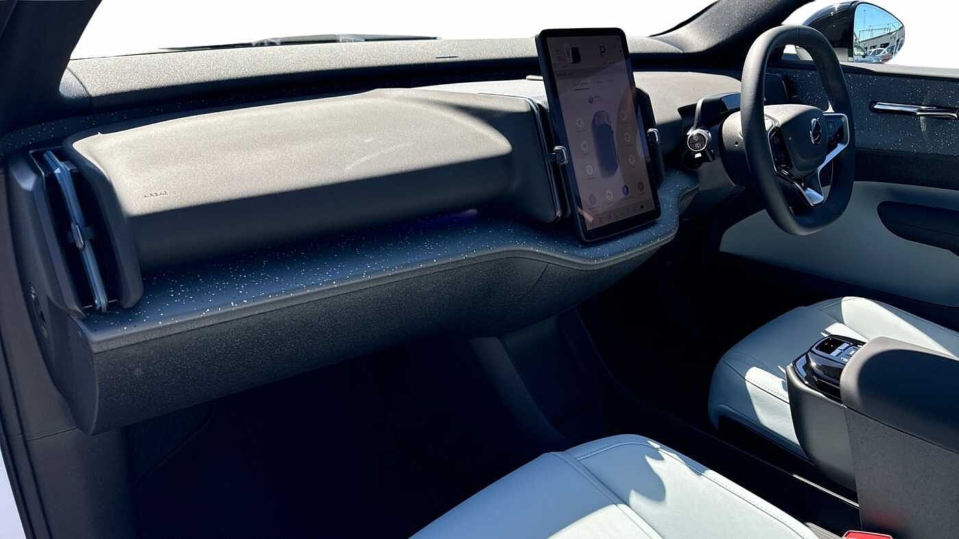 Used Volvo EX30 2025 for sale - 76679510: Photo 4