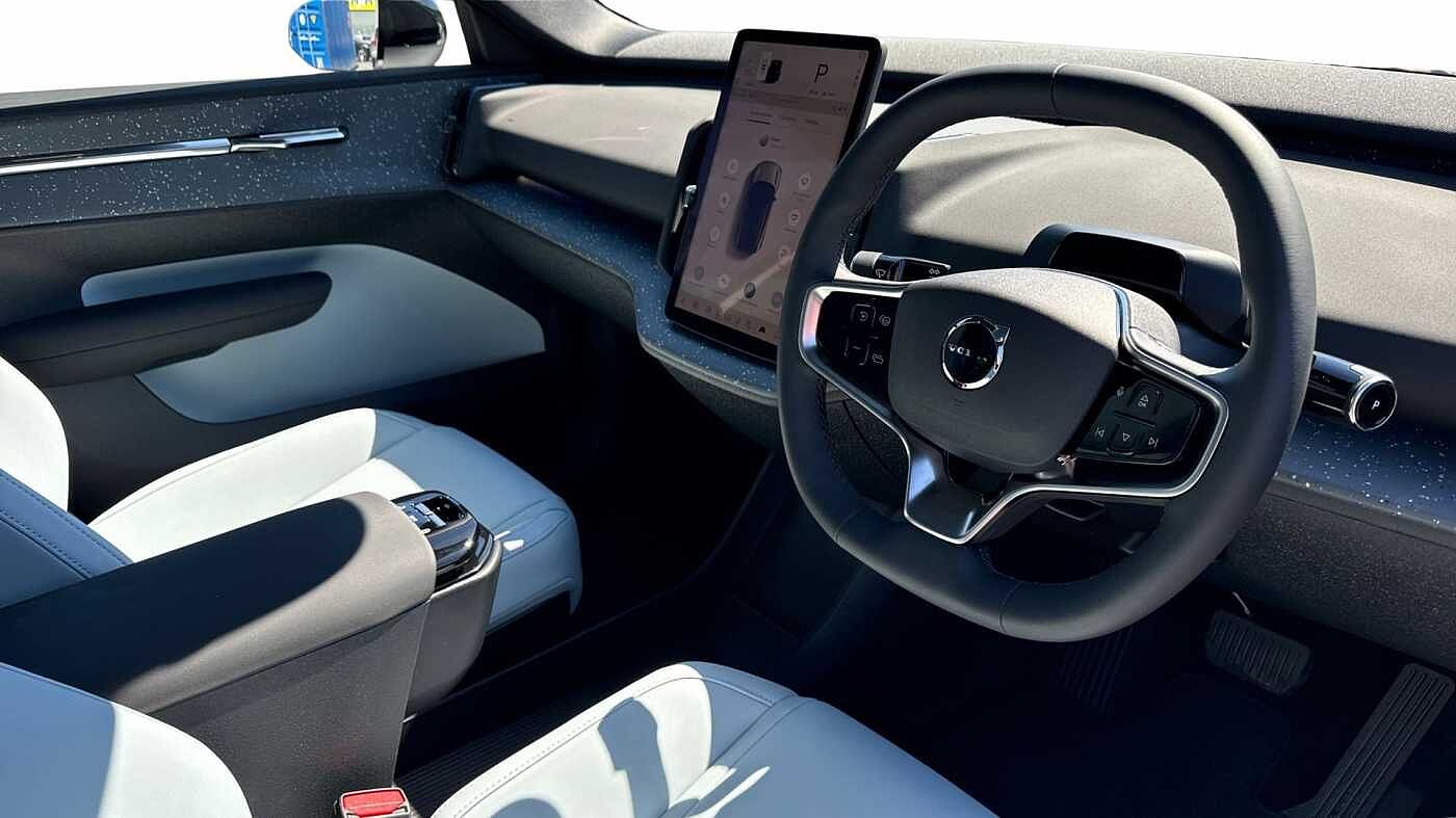 Used Volvo EX30 2025 for sale - 76679510: Photo 5