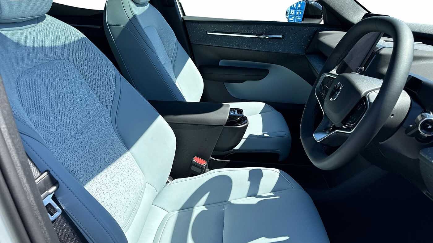 Used Volvo EX30 2025 for sale - 76679510: Photo 9