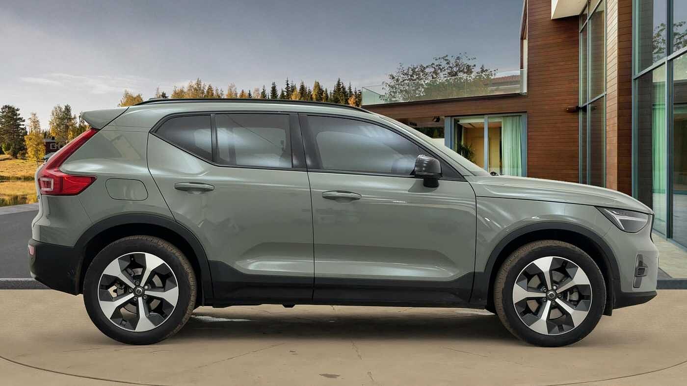 Used Volvo XC40 2025 for sale - 77401301: Photo 2