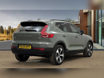 Used Volvo XC40 2025 for sale - 77401301: Photo