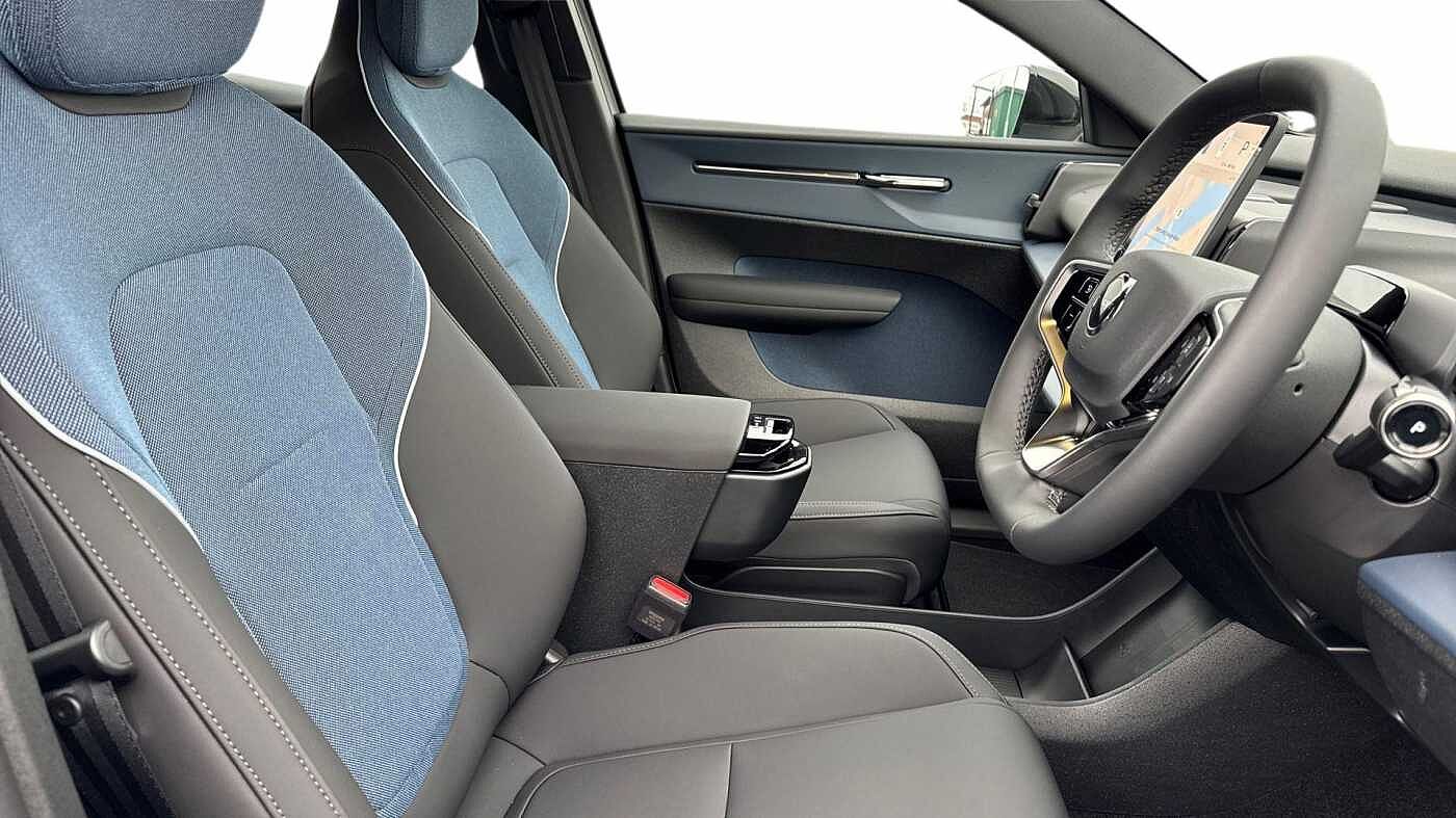 Used Volvo EX30 2025 for sale - 76678049: Photo 9