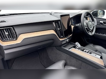 Used Volvo XC60 2025 for sale - 78392508: Photo