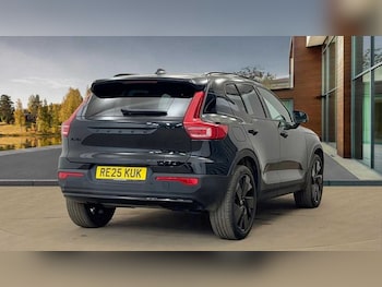 Used Volvo XC40 2025 for sale - 77961559: Photo