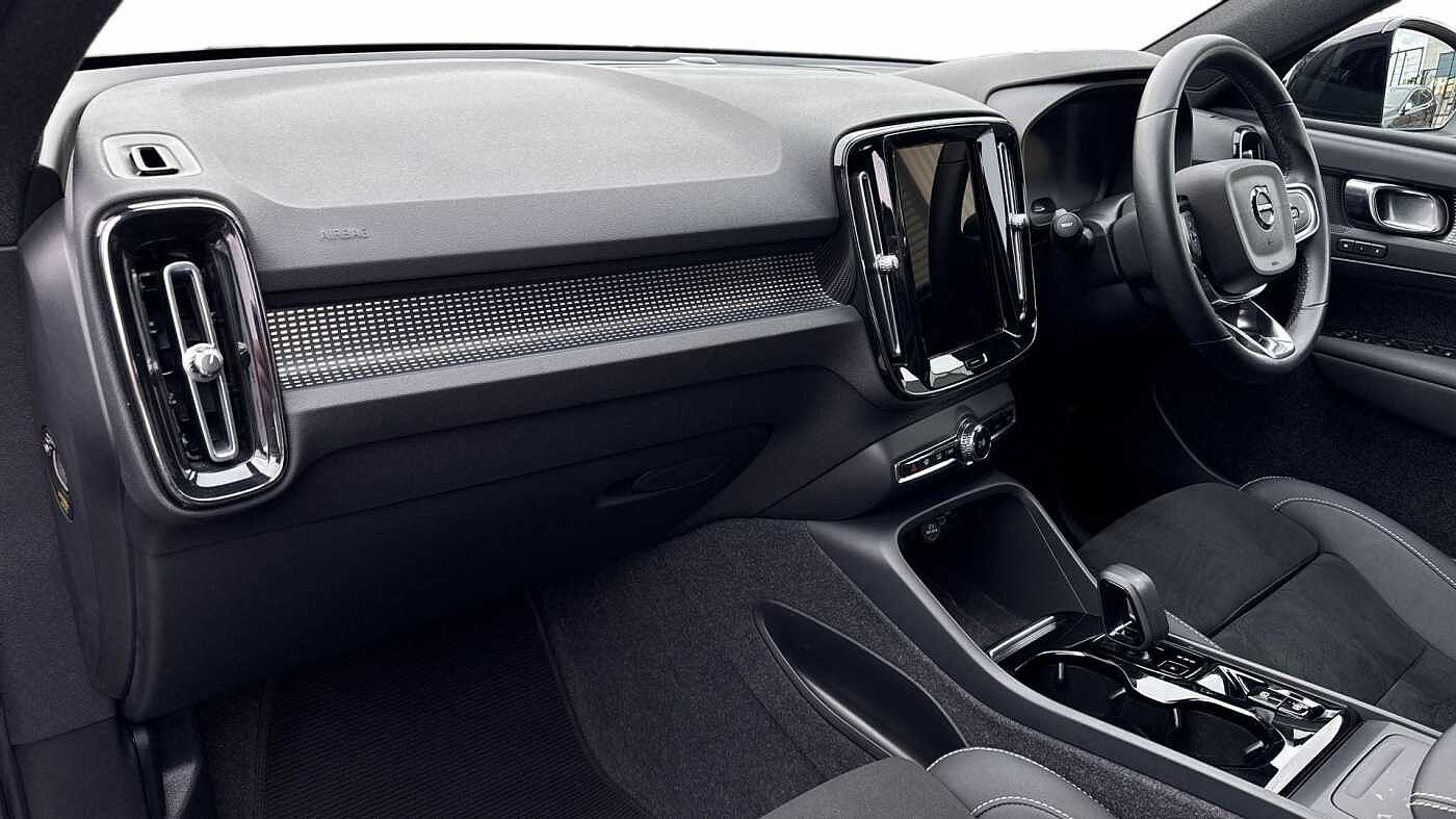 Used Volvo XC40 2023 for sale - 77601813: Photo 4