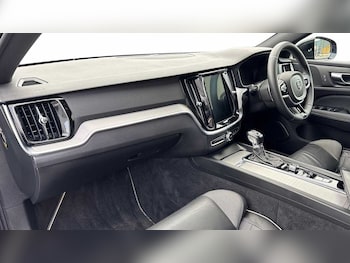 Used Volvo V60 2019 for sale - 76673669: Photo