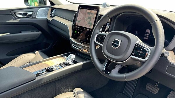 Used Volvo XC60 2025 for sale - 76298830: Photo 5