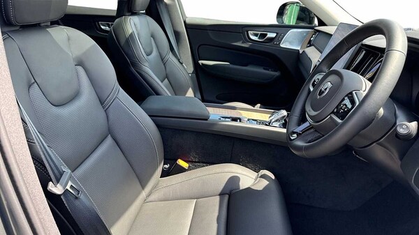 Used Volvo XC60 2025 for sale - 76298830: Photo 9