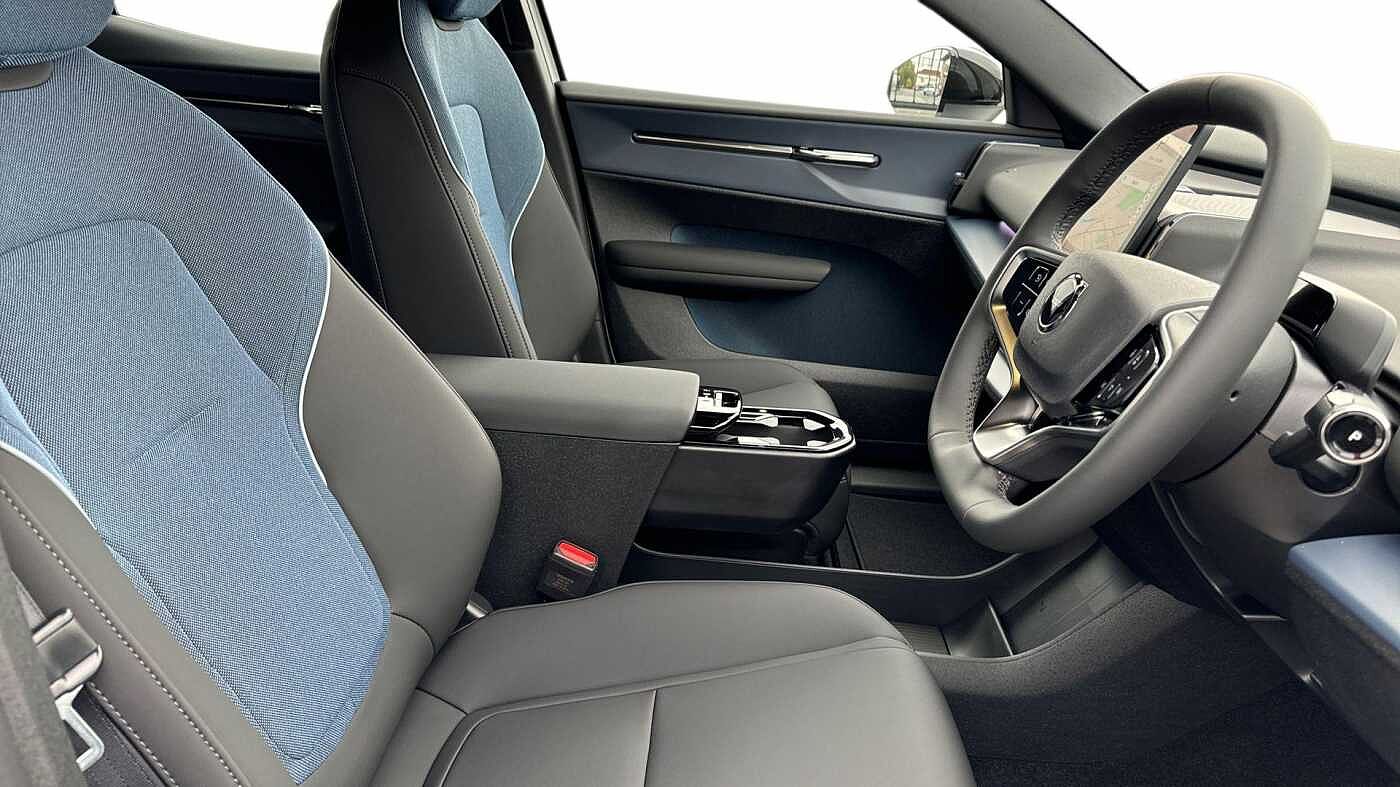 Used Volvo EX30 2025 for sale - 76678545: Photo 9