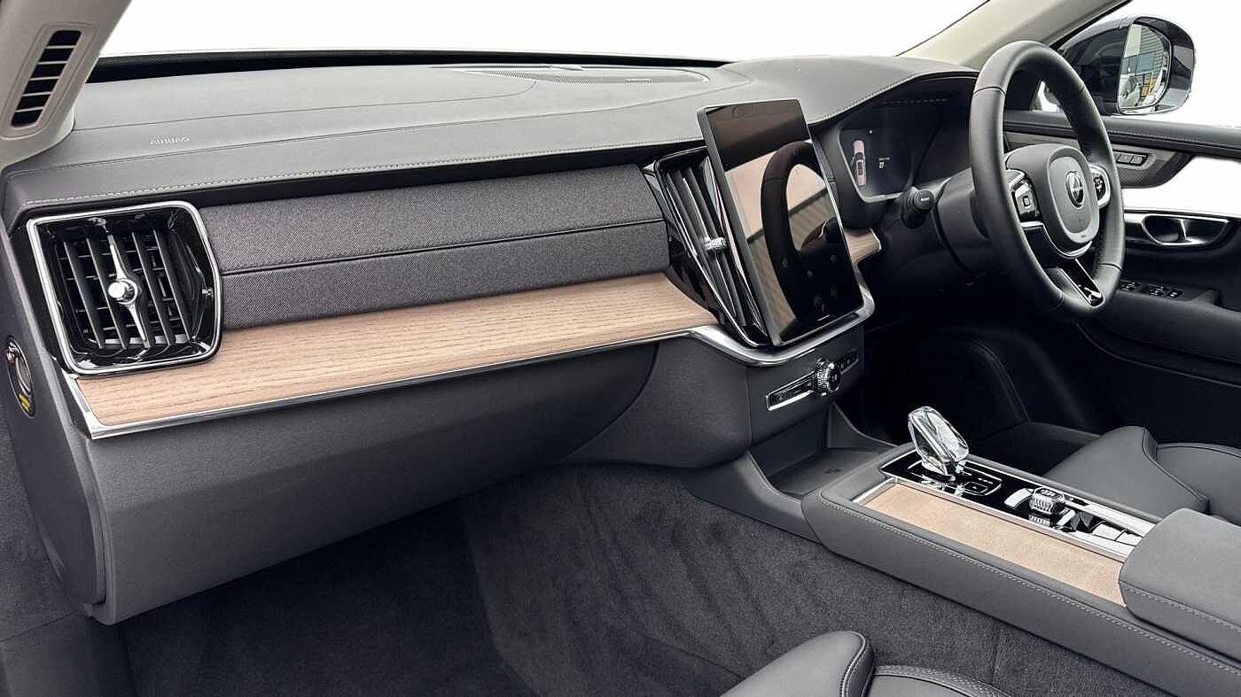 Used Volvo XC90 2025 for sale - 77340191: Photo 4