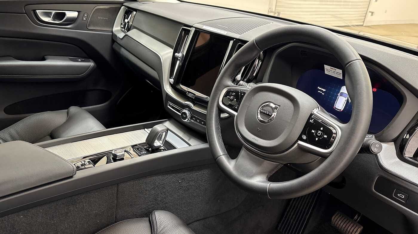Used Volvo XC60 2025 for sale - 76681501: Photo 9