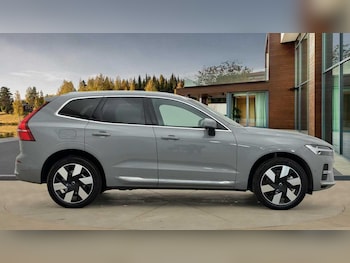 Used Volvo XC60 2025 for sale - 76891521: Photo