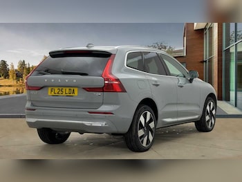 Used Volvo XC60 2025 for sale - 76891521: Photo