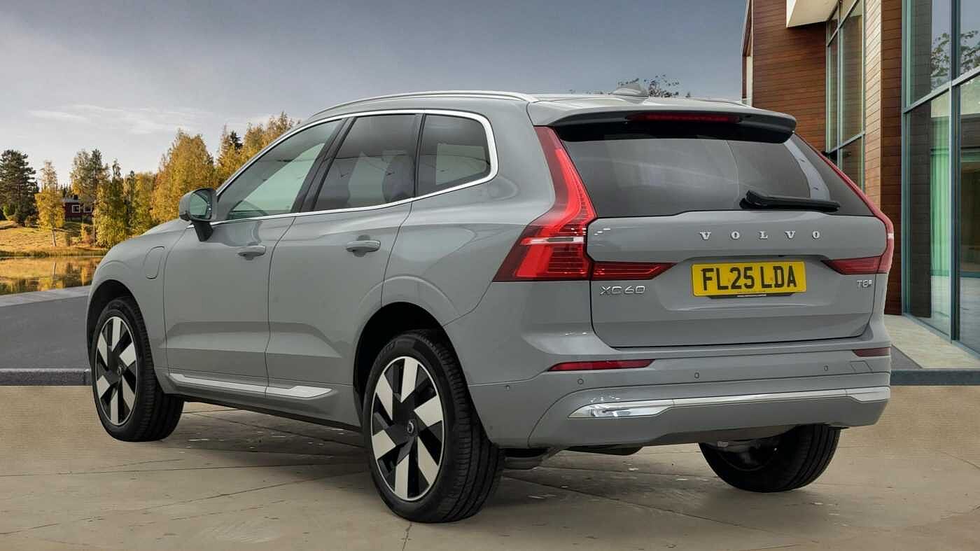 Used Volvo XC60 2025 for sale - 76891521: Photo 5