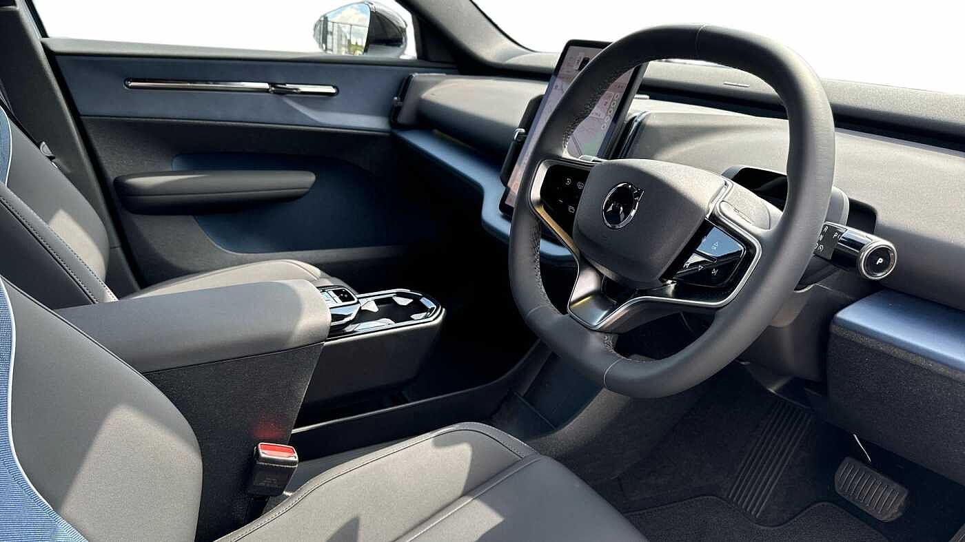 Used Volvo EX30 2025 for sale - 76679339: Photo 5