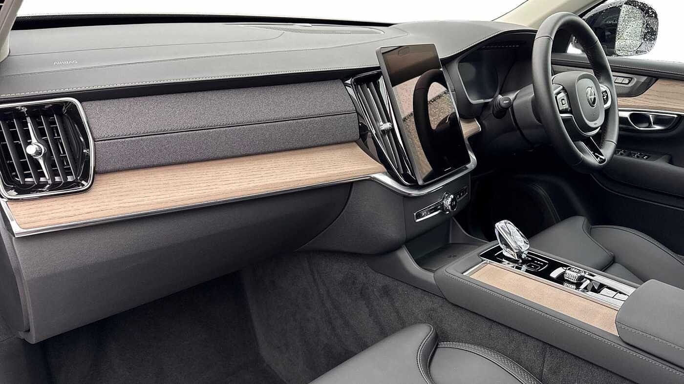 Used Volvo XC90 2025 for sale - 76679835: Photo 4