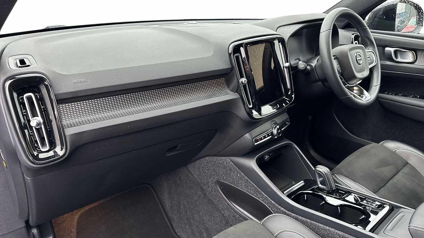 Used Volvo XC40 2021 for sale - 76674344: Photo 4