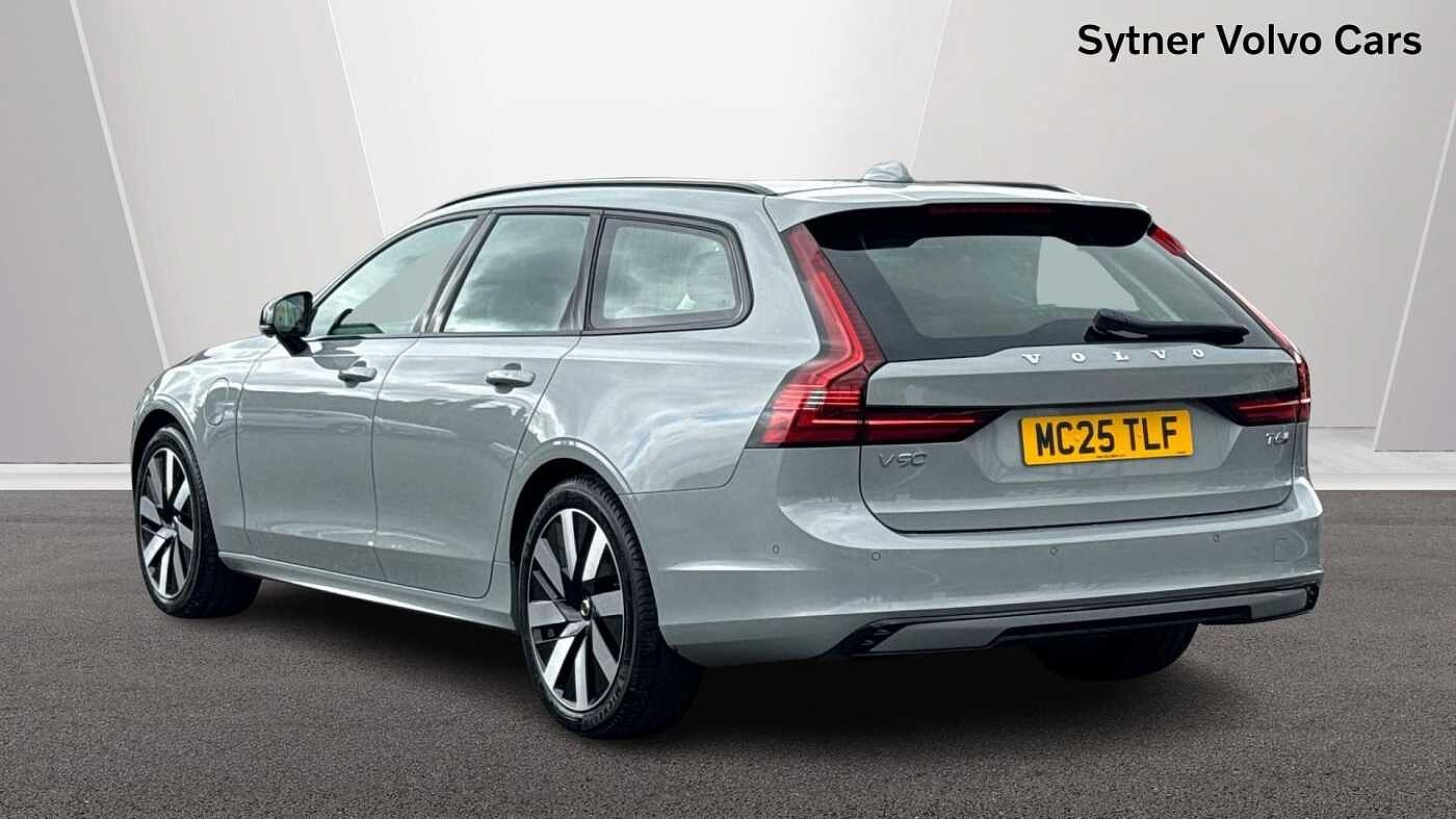 Used Volvo V90 2025 for sale - 76679457: Photo 2