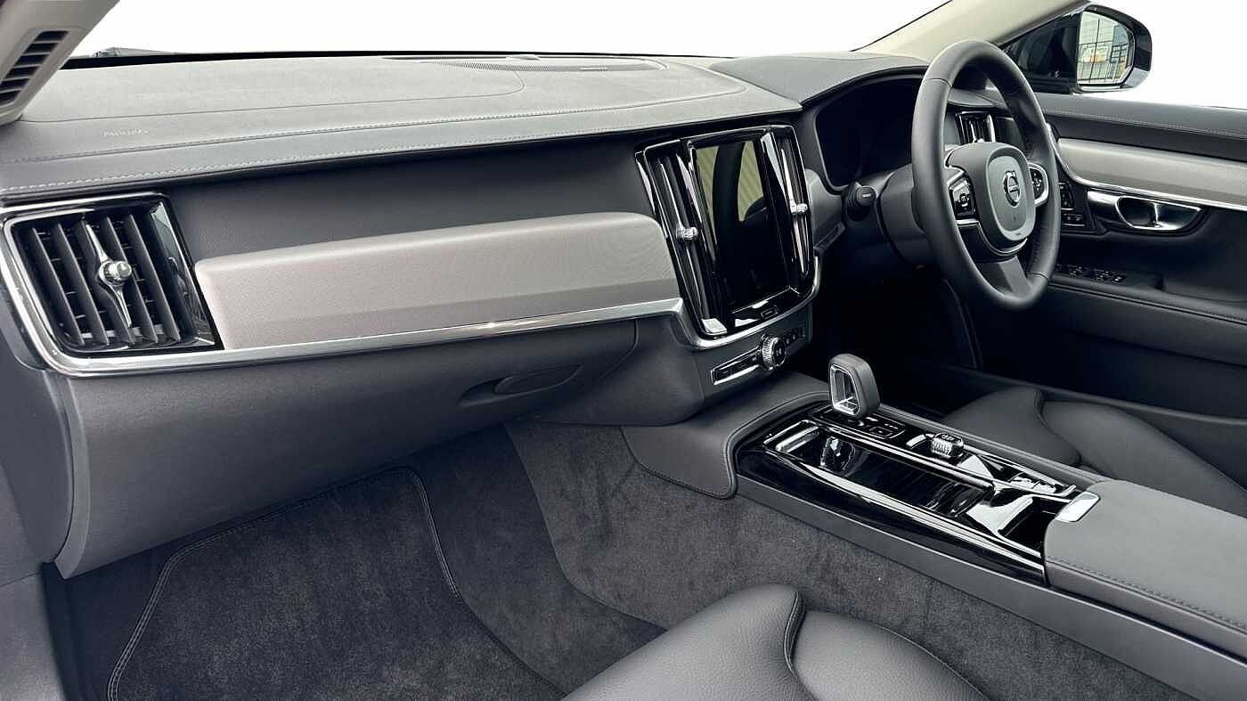 Used Volvo V90 2025 for sale - 76679457: Photo 4