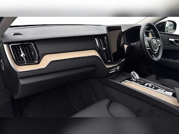 Used Volvo XC60 2025 for sale - 78140366: Photo
