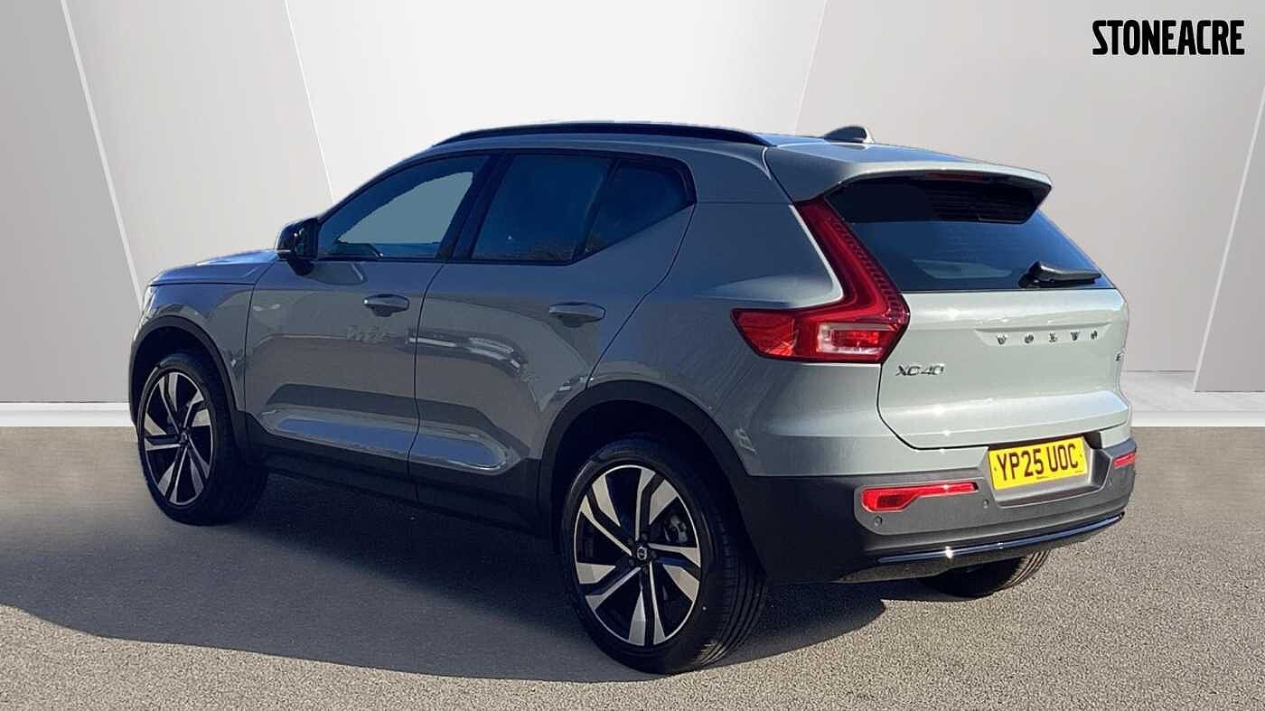 Used Volvo XC40 2025 for sale - 77334472: Photo 2