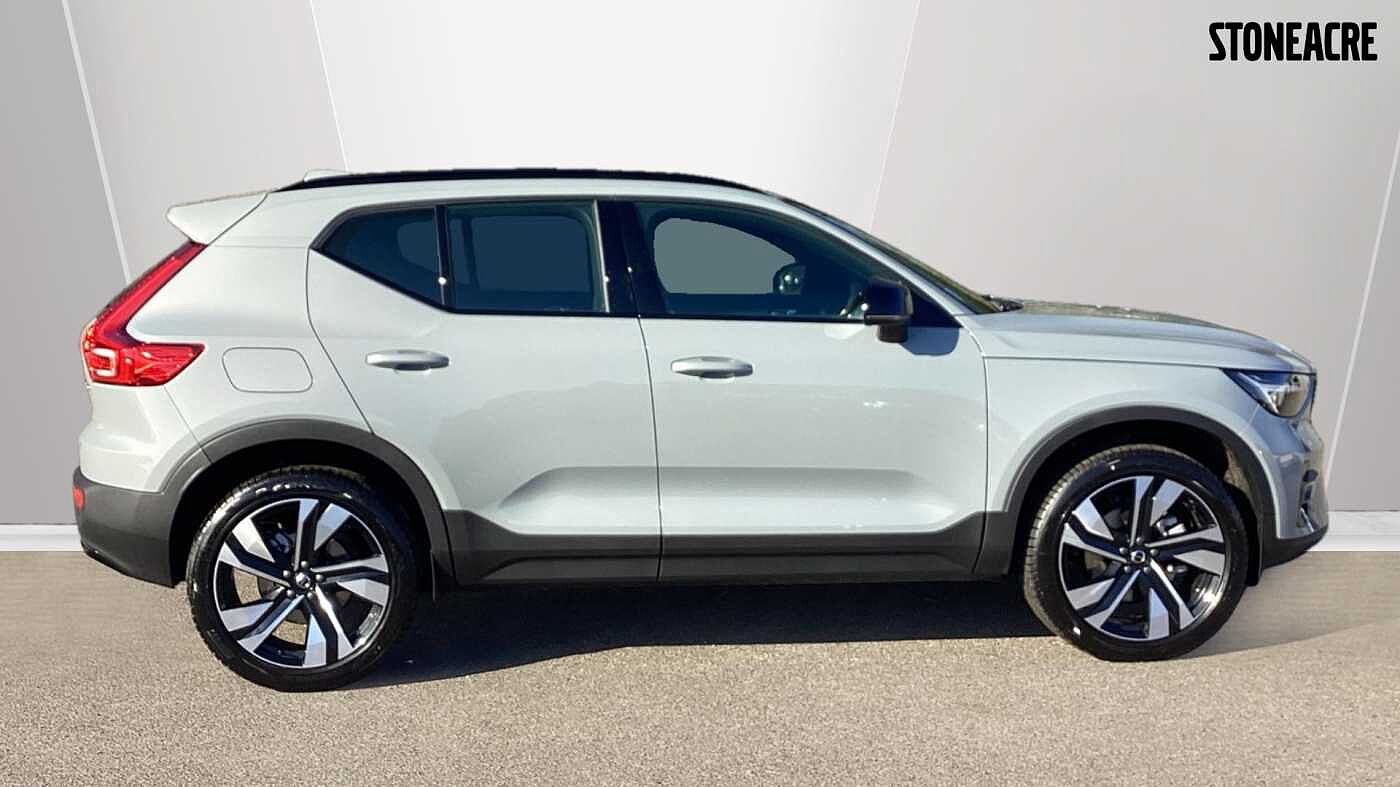 Used Volvo XC40 2025 for sale - 77334472: Photo 3