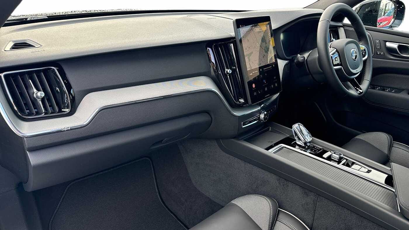 Used Volvo XC60 2025 for sale - 76678083: Photo 4