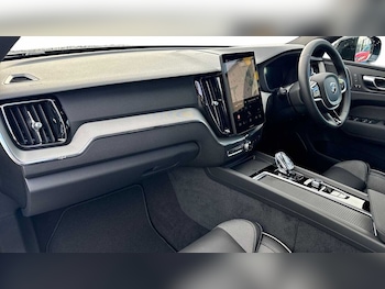 Used Volvo XC60 2025 for sale - 76678083: Photo