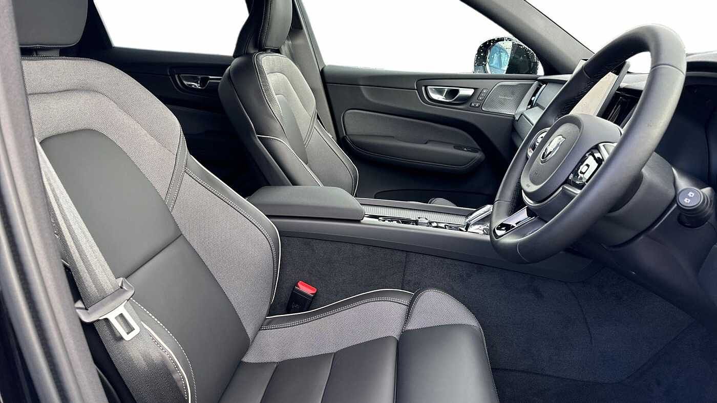 Used Volvo XC60 2025 for sale - 76678083: Photo 9