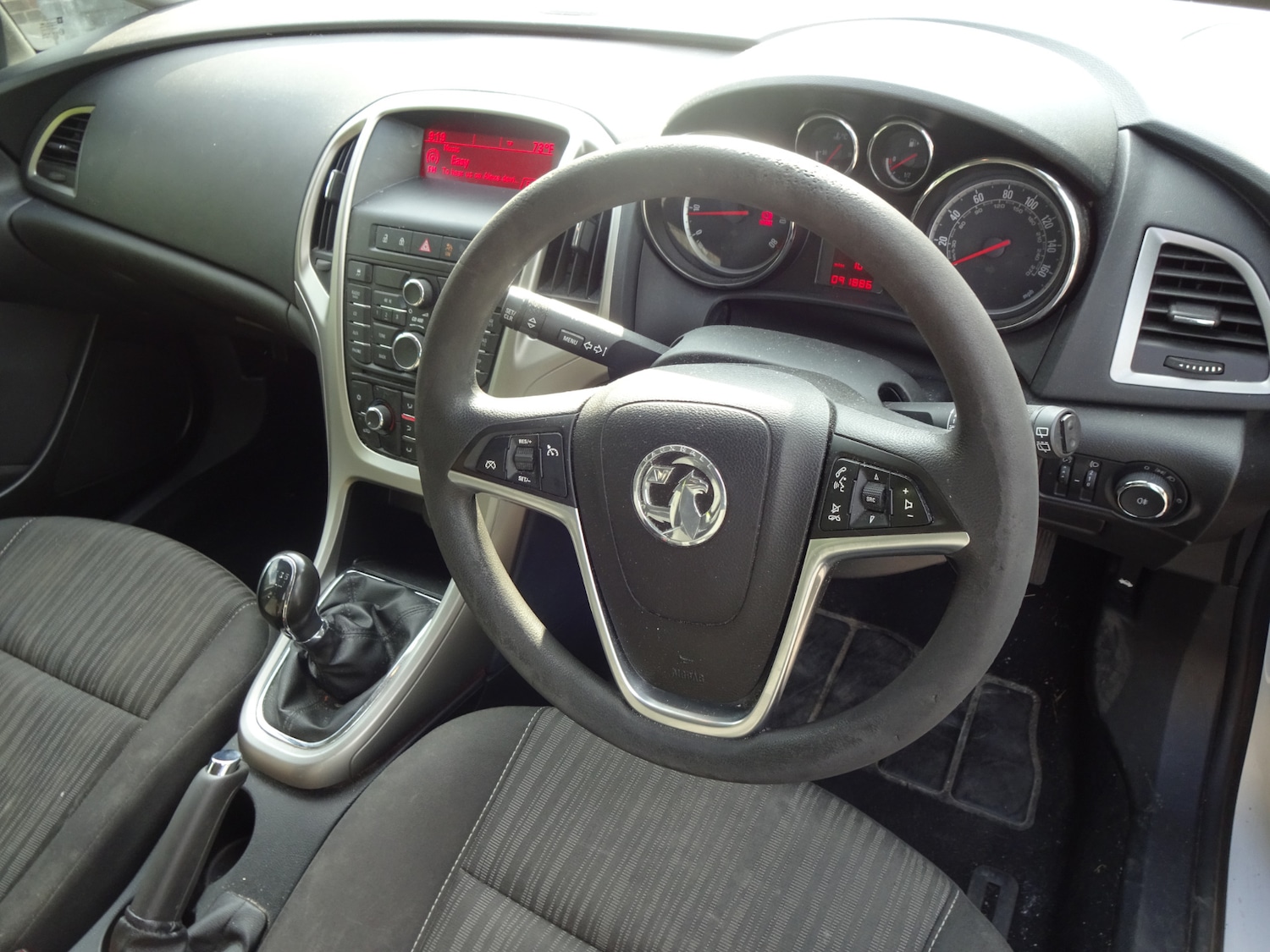 Used Vauxhall Astra 2011 for sale - 76740982: Photo 11