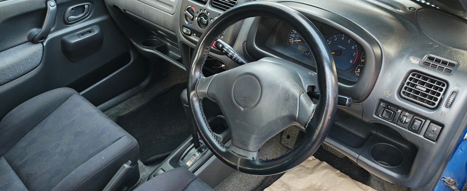 Used Suzuki Ignis 2003 for sale - 77691380: Photo 11