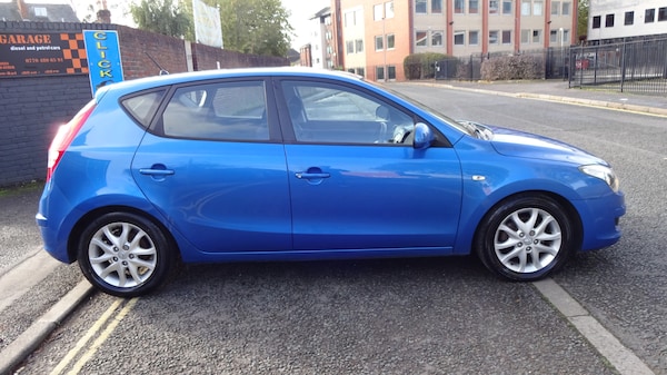 Used Hyundai i30 2010 for sale - 74588069: Photo 9