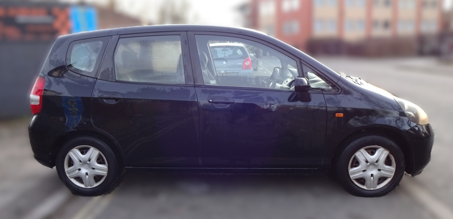 Used Honda Jazz 2004 for sale - 77592915: Photo 9