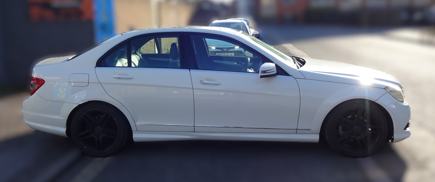 Used Mercedes-Benz C Class 2009 for sale - 77709173: Photo 24