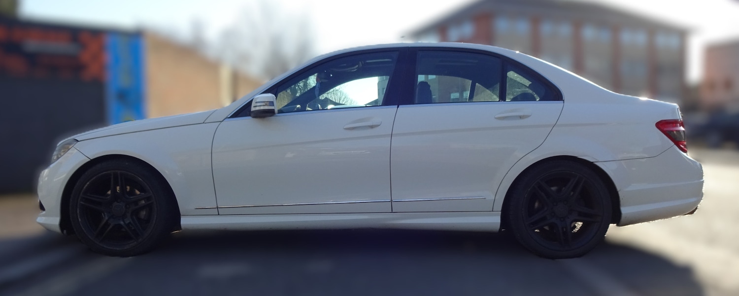 Used Mercedes-Benz C Class 2009 for sale - 77709173: Photo 5