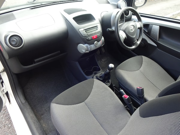 Used Toyota AYGO 2012 for sale - 75653384: Photo 14