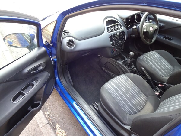 Used Fiat Punto Evo 2011 for sale - 74587758: Photo 16