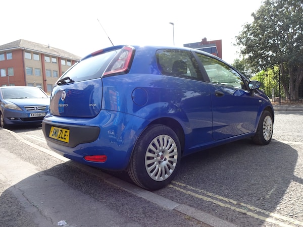 Used Fiat Punto Evo 2011 for sale - 74587758: Photo 8