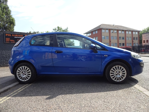 Used Fiat Punto Evo 2011 for sale - 74587758: Photo 9