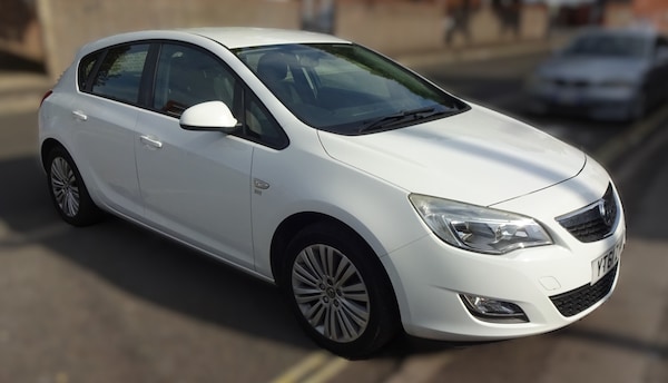 Used Vauxhall Astra 2011 for sale - 75676434: Photo 13