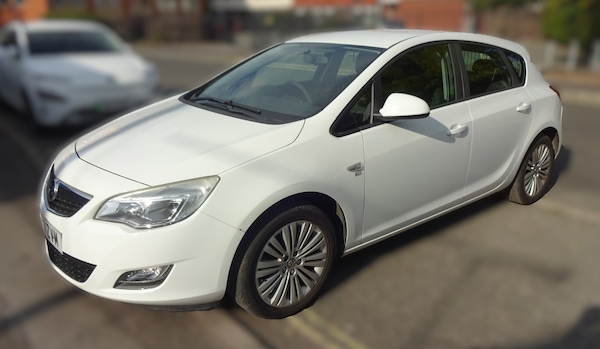 Used Vauxhall Astra 2011 for sale - 75676434: Photo 15