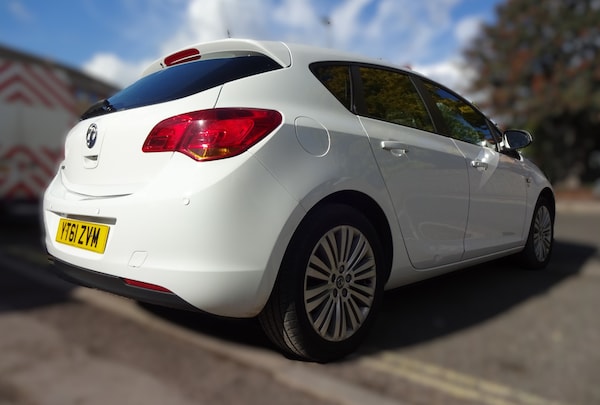 Used Vauxhall Astra 2011 for sale - 75676434: Photo 8