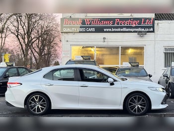 Used Toyota Camry 2025 for sale - 77607900: Photo