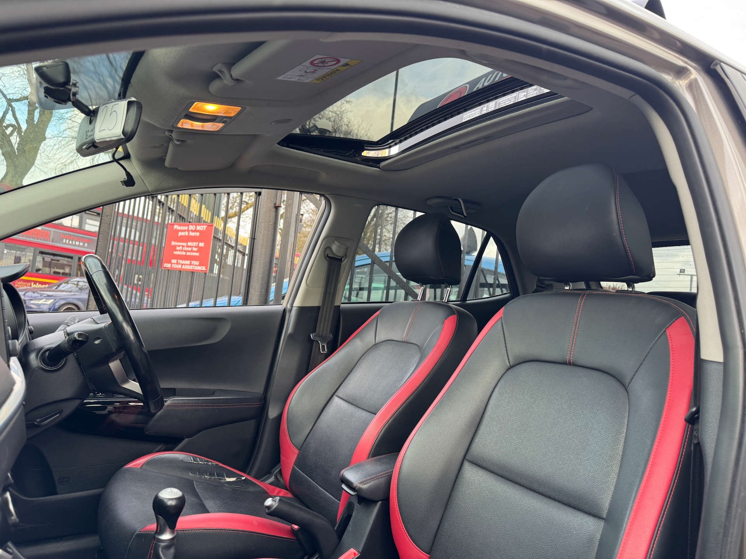 Used Kia Picanto 2017 for sale - 78145996: Photo 2