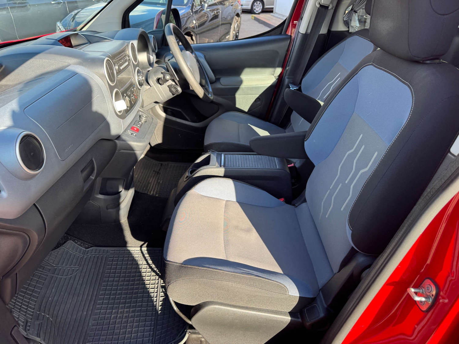 Used Peugeot Partner Tepee 2012 for sale - 77705771: Photo 18