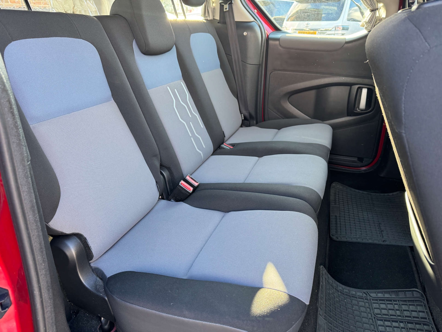 Used Peugeot Partner Tepee 2012 for sale - 77705771: Photo 21