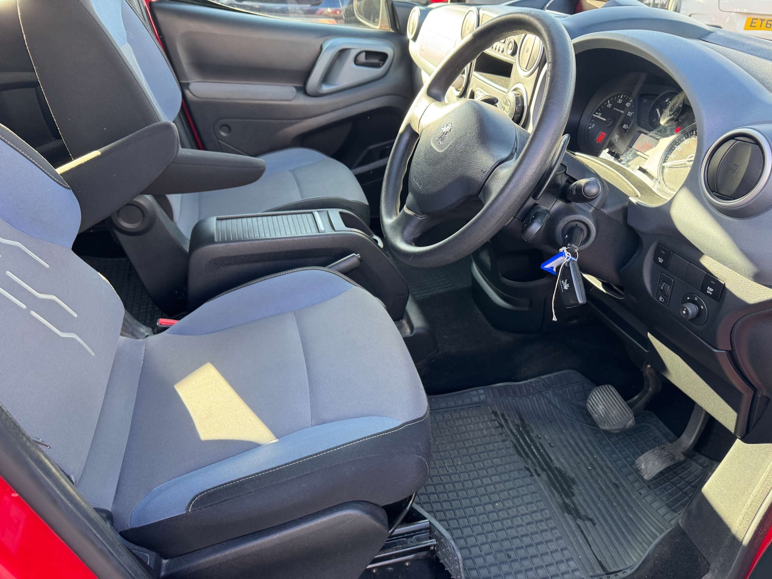 Used Peugeot Partner Tepee 2012 for sale - 77705771: Photo 25